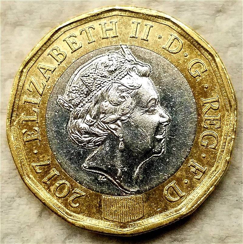 2017-Elizabeth-II-One-Pound-Design-Berms-On-Obverse-And-Reverse?
